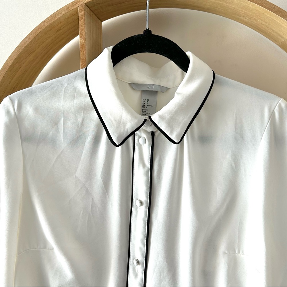 H&M White Dress Shirt with Black Piping - Picture 1 of 6